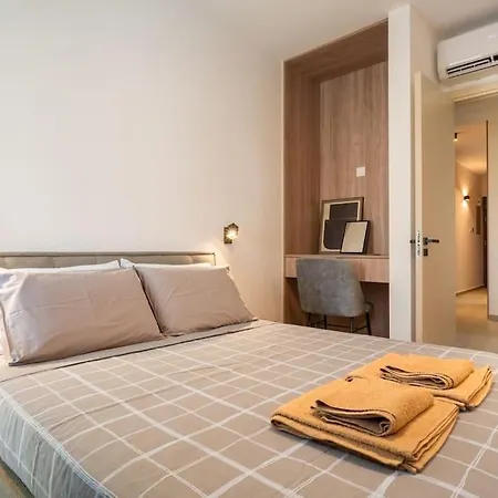 Mackenzie Sands 2 Bdr Luxe Flat *